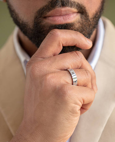 BRIGGS Gold Ring with 0.30ct Diamonds