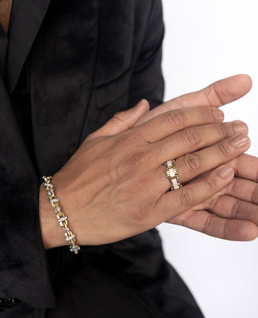 MOSS Gold Ring with 0.40ct Diamonds