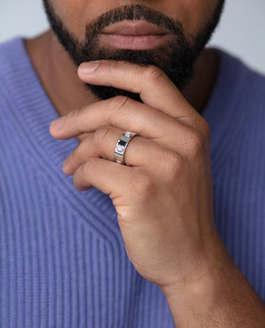 AMADOR Gold Ring with 0.30ct Diamonds